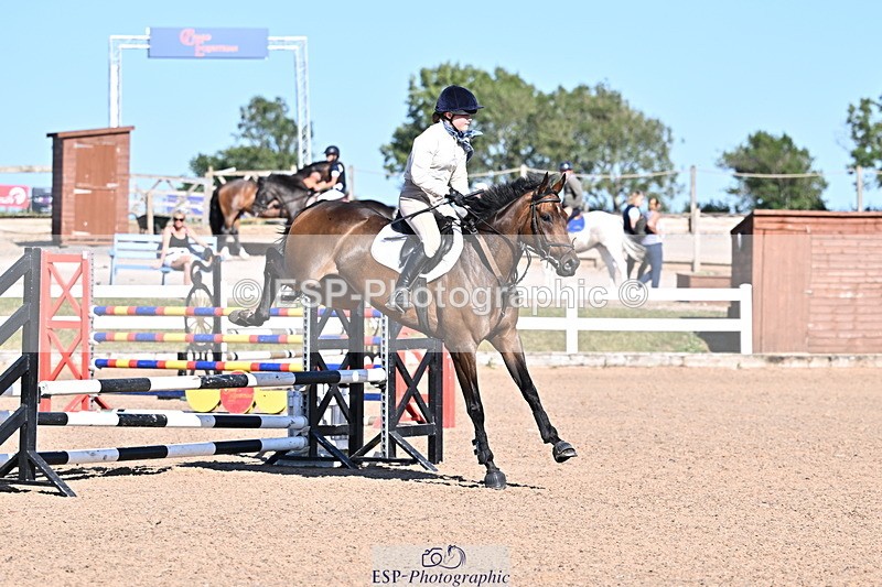 250708A-174243-00324 - 80cm Classes