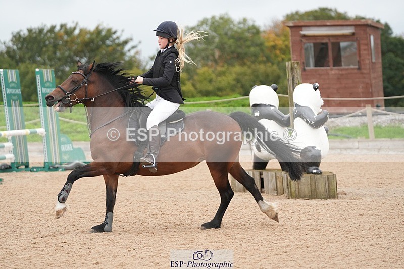 250920-102225-00602 - Cls 5 Pony British Novice and 80cm