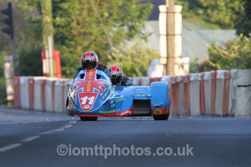 IMG_5667 - Thursday Practice - TT 2013 Side Car