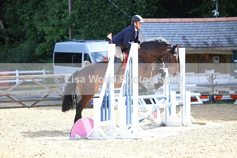 3E7A2648 - Class 2: 70cm Juniors and Seniors