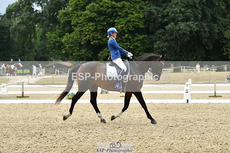 250718A-135643-01926 - 038-Natasha.Collings-Costello-Dovevale.Tender.Dove