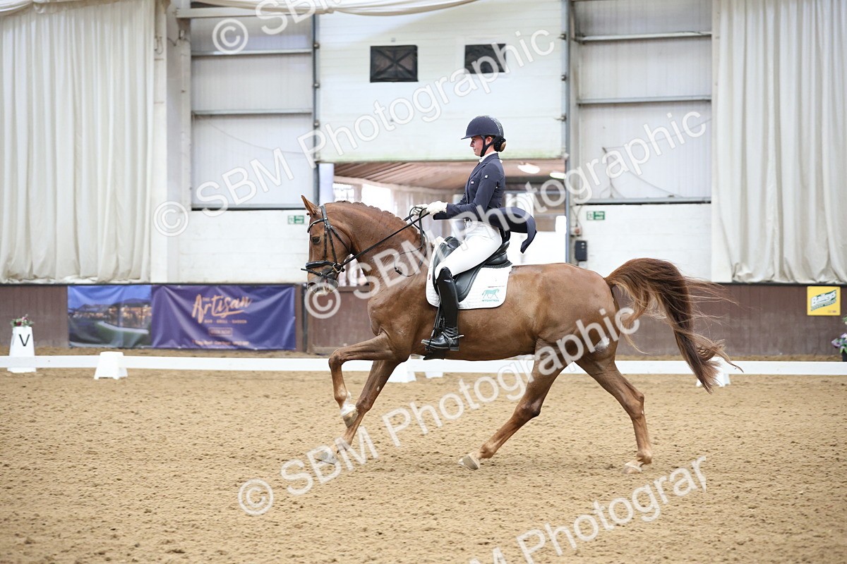 SBM_004367 - Class 9 - FEI Inter 1 Gold - 15.55-16.43