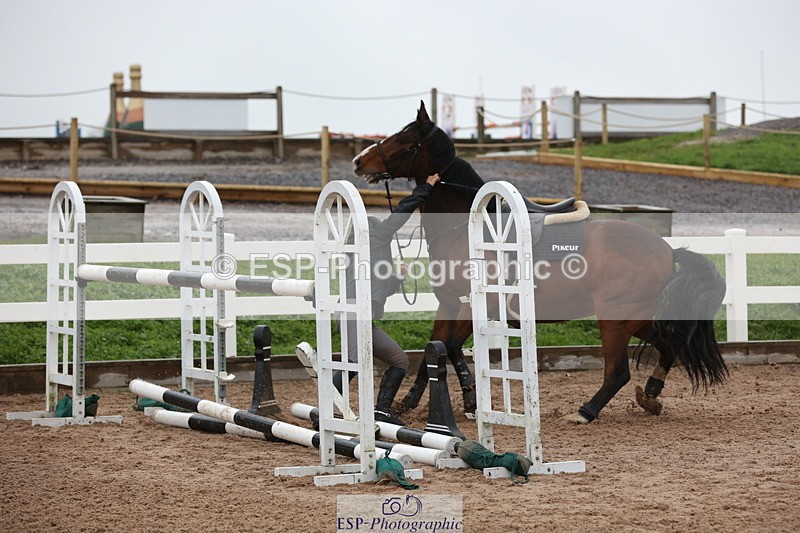 231112A-132444-04455 - Cls 20 Newcomers & 1.10m Open