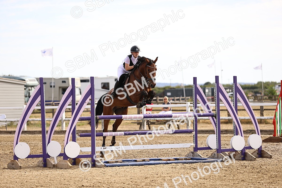 SBM_001498 - Class 6 - Senior Newcomers 1.10m