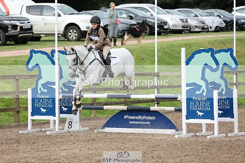 240803-101805-00483 - 106-Issy_Perry-DATE_NIGHT