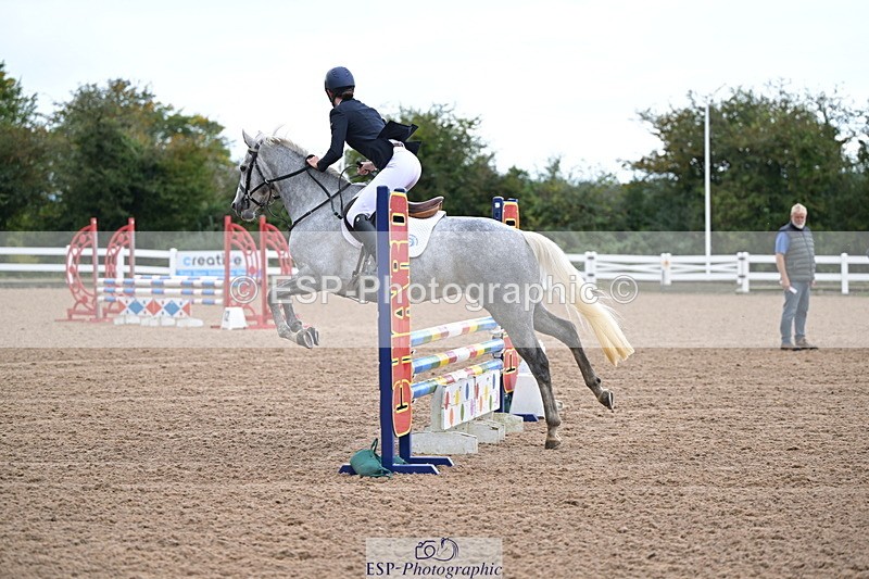 240925A-103216-00076 - Clear Round
