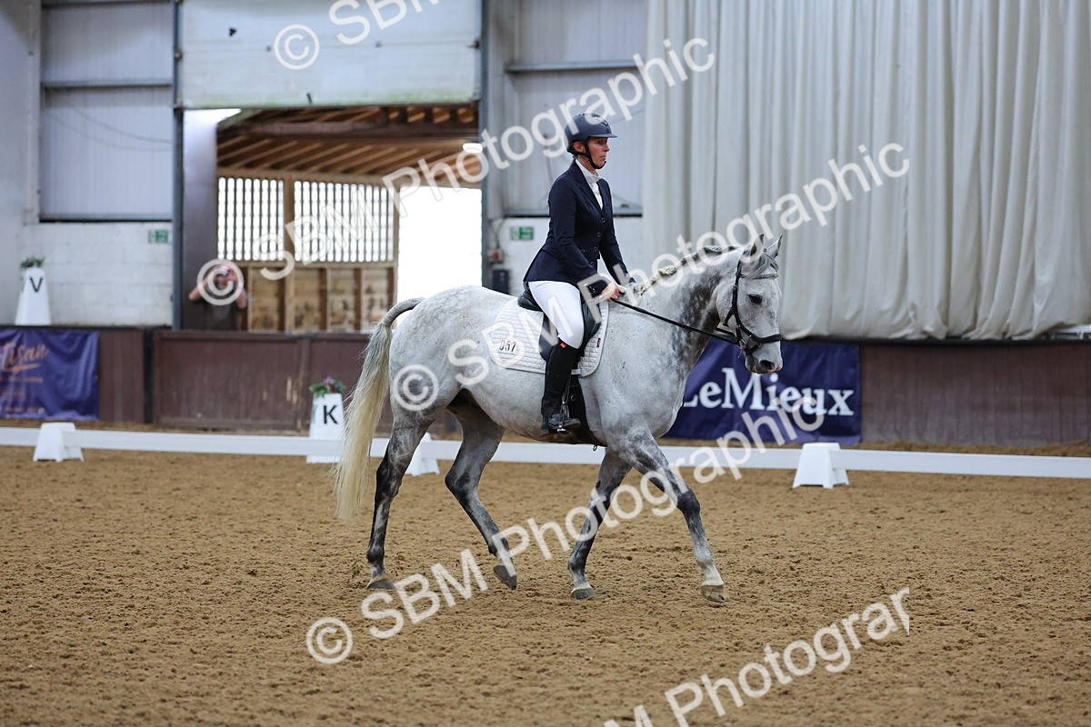 SBM_000268 - Class 2 - Intro 3 Championship - 8.51-9.47