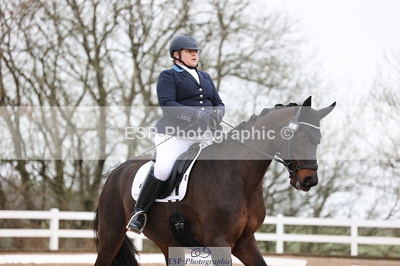 240121A-120839-01403 - Cls 12 Music Medium