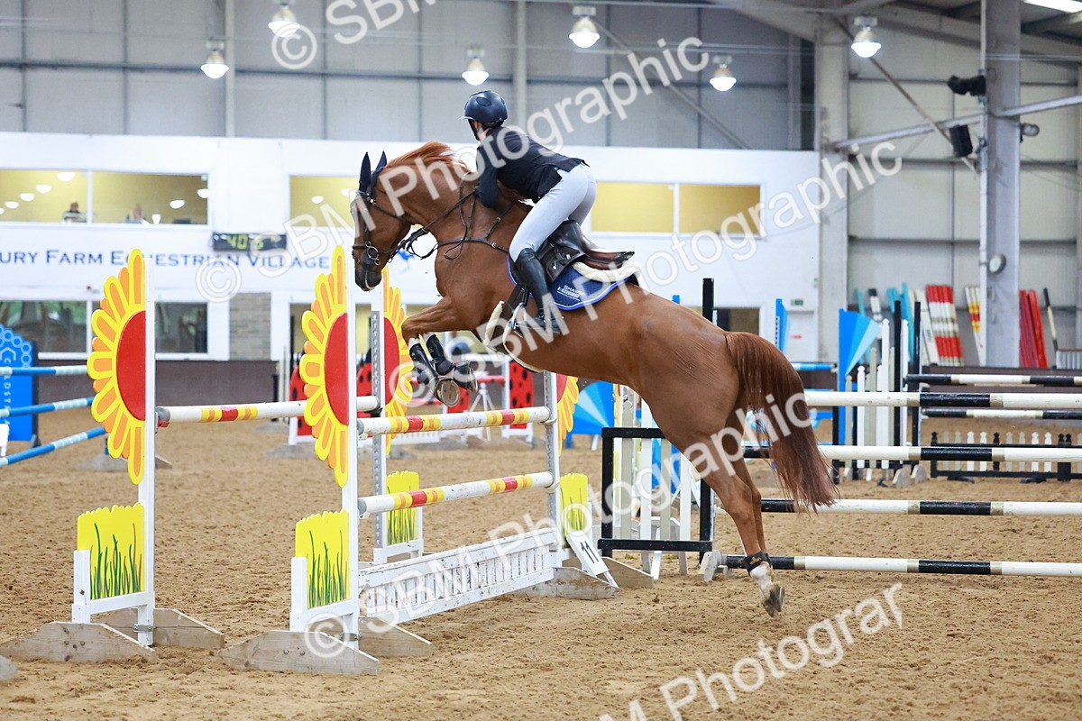SBM_002027 - Class 5 - Senior Foxhunter 1.20m