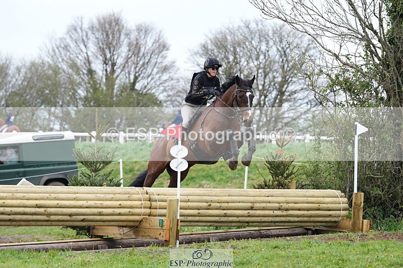 250419-123755-09970 - 417-Anna.Bruce-APPLE.PYE