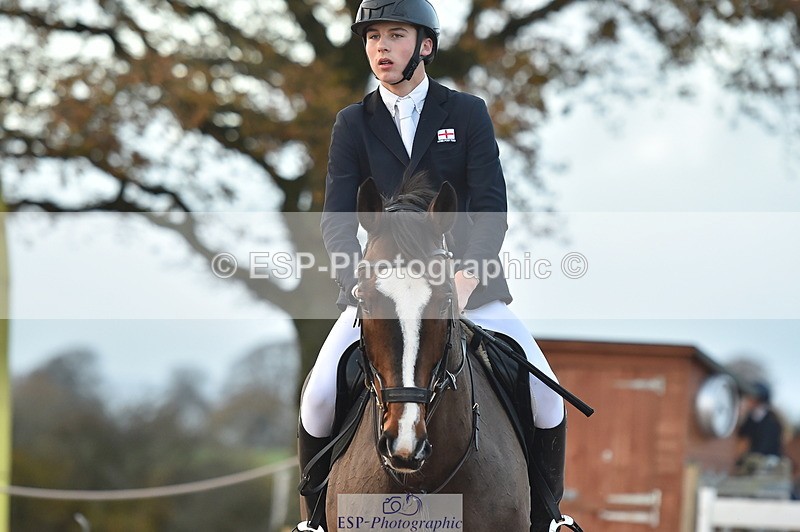 231119A-153812-06390 - Sun Cls 11-13 Children on Horses 90cm, 1m & 1.10m