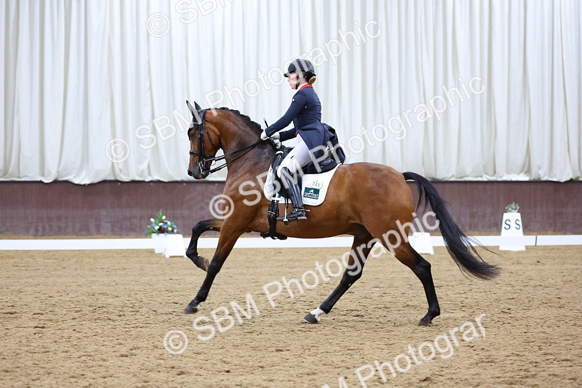 SBM_009614 - Class 14 - FEI Grand Prix - 19.27-20.27