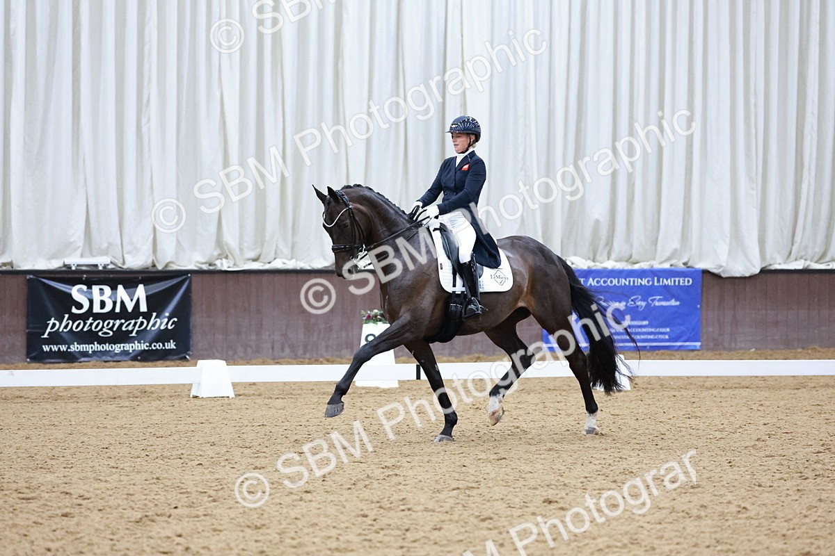 SBM_021646 - Class 14 - FEI Grand Prix - 18.52-19.37