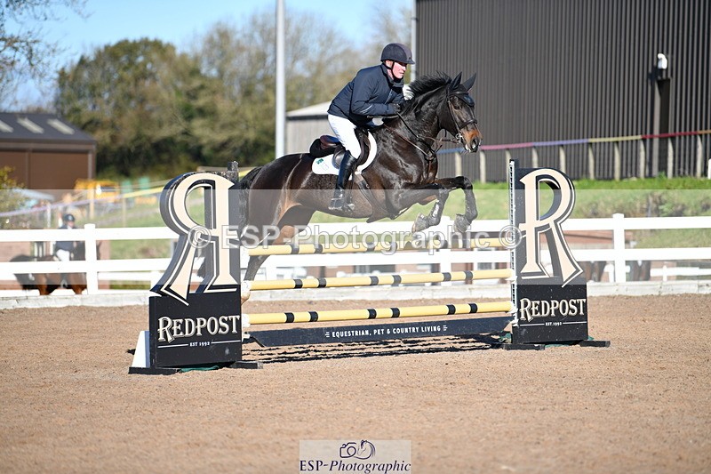 231110A-133019-00590 - Cls 5 Newcomers & 1.10m Open