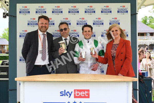 yr22052022r4-53 - Race 4: 5:05pm Sky Bet Sunday Mile