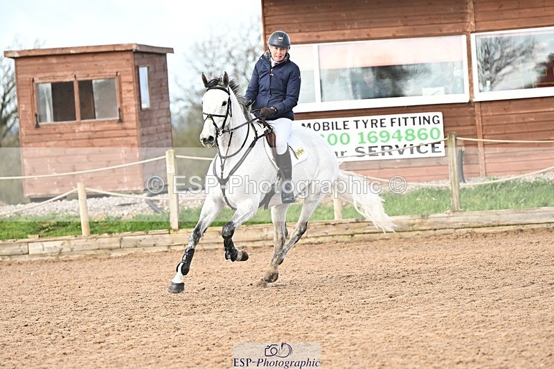 250416-095637-00158 - Cls 1 British Novice and 90cm