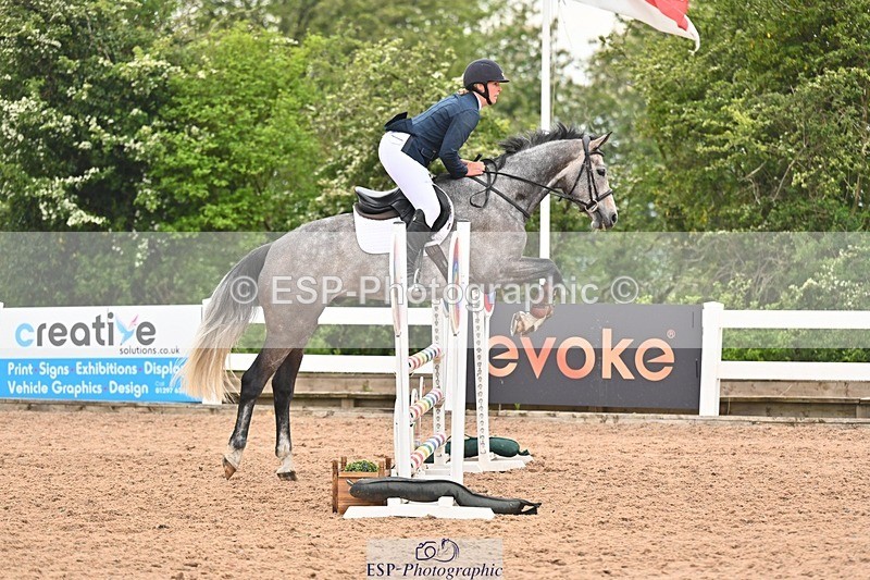 260508-091456-04377 - Cls 17 British Novice and 90cm Open