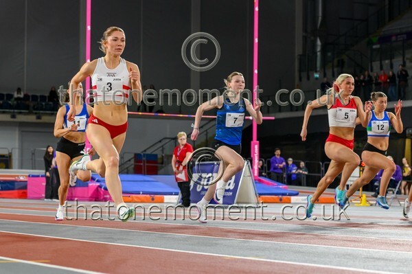 Age26SAT-914585 - Track Female Set One