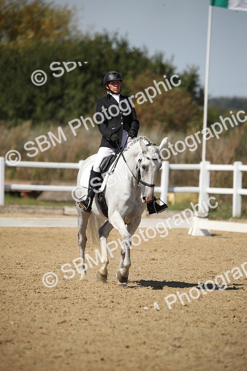 SBM_005158 - Class 11 - Novice 5 - 11.41-12.58