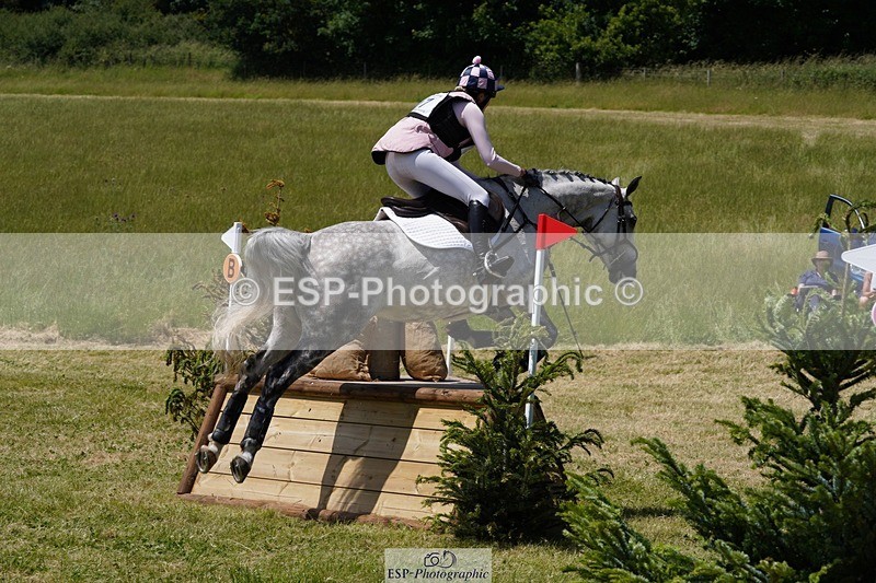 240629X-122920-1998 - 017-Jessica_Long-LADY_GREY