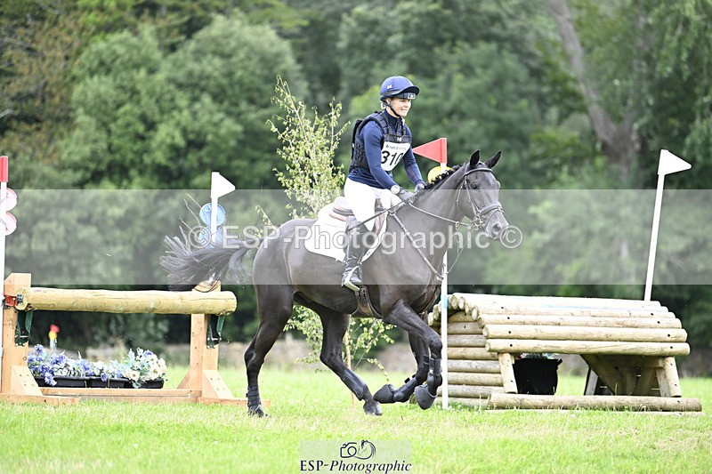 240804-114537-12126 - 310-Dani_Evans-BLACKADDER