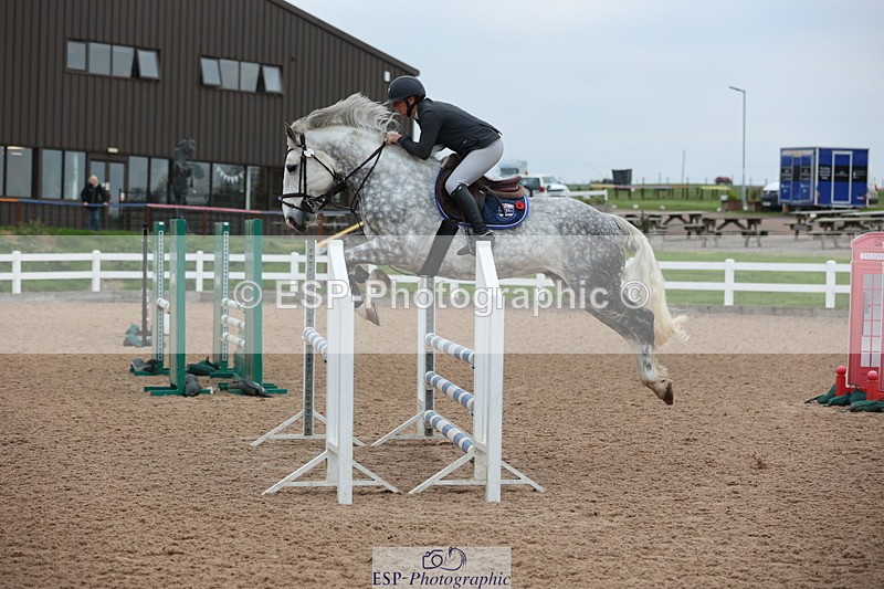 241101A-081827-00167 - FRI Cls 2 British Novice and 90cm Open
