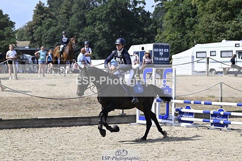 250823A-140936-32360 - WC Round 2 14.00 to 15.00