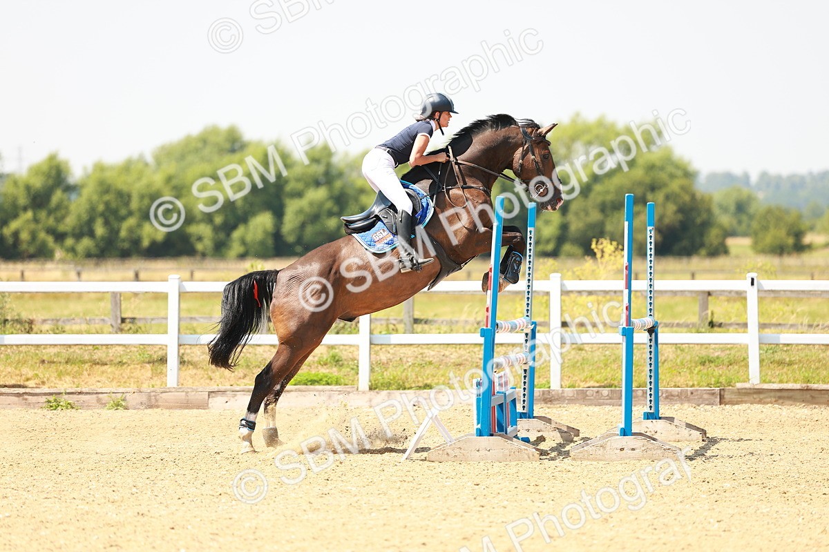 SBM_001778 - Class 4 - Senior Newcomers - 1.10m