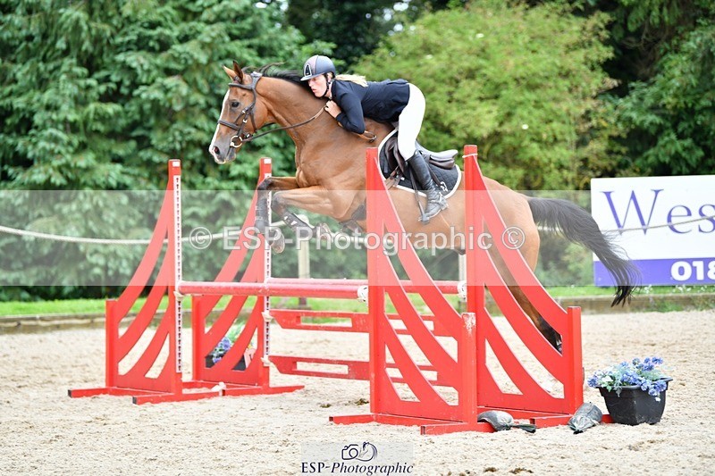 240712-102211-32732 - Cls 137 British Novice and 90cm Open