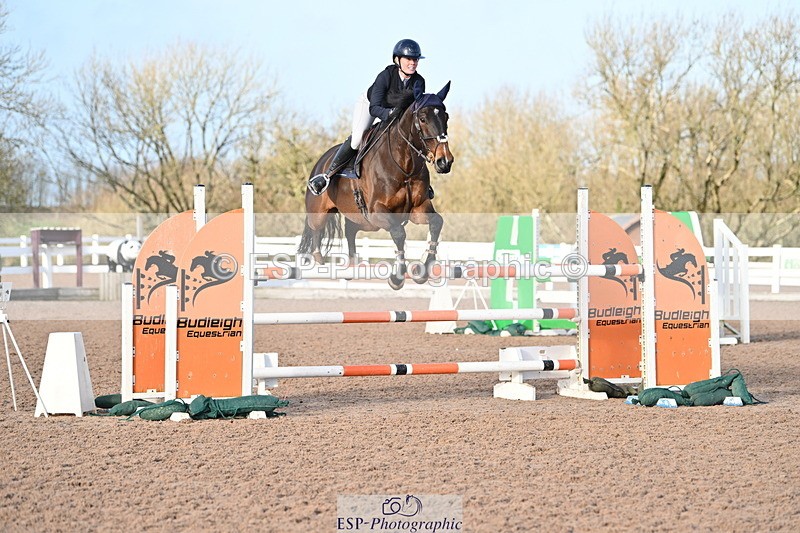 231209A-130822-01828 - Cls 13 Foxhunter & 1.20m Open