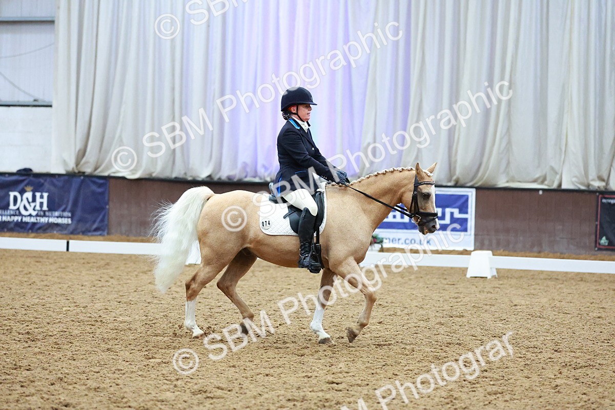 SBM_004316 - Class 12 - E2 Championship - 14.50-15.53