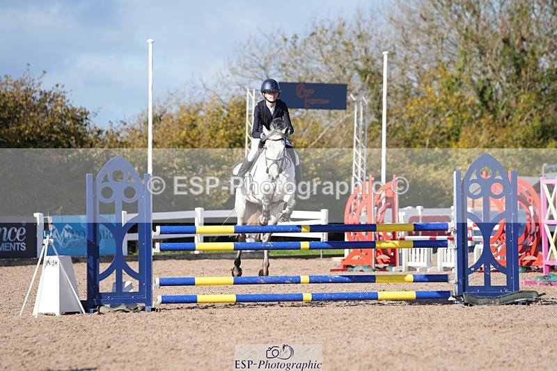 251025-133912-00574 - Cls 10 Pony Newcomers and 1m