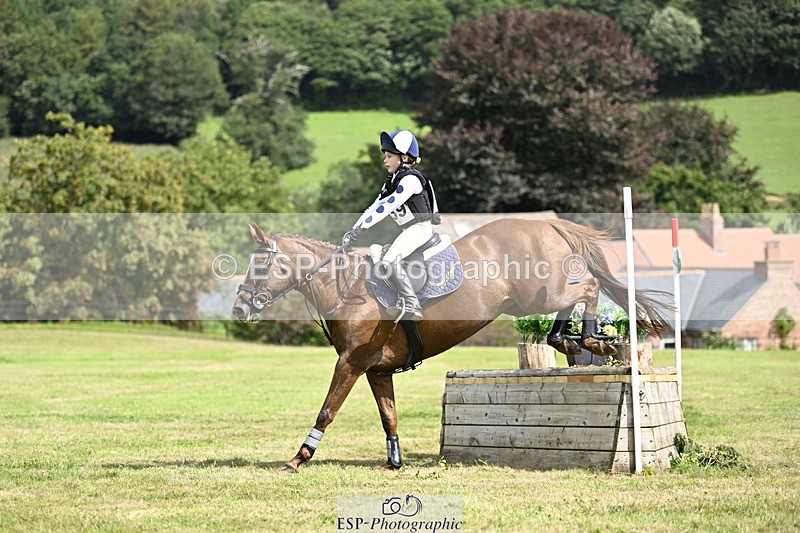 240825X-114600-32602 - 70cm XC 11.00 to 12.00