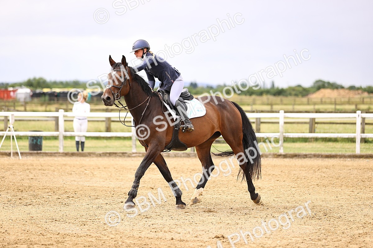 SBM_003042 - Class 21 - Senior Newcomers - 1.10m