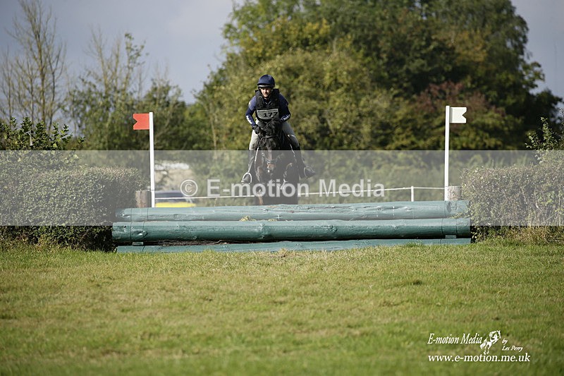  WWHT 171021 3195 - Intermediate (0.90m)  17/10/21