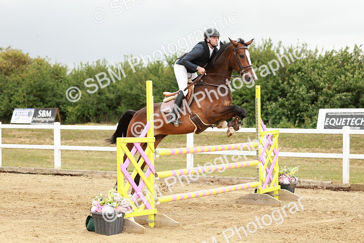 SBM_007005 - Class 2 - Senior Discovery - 1.00m Open