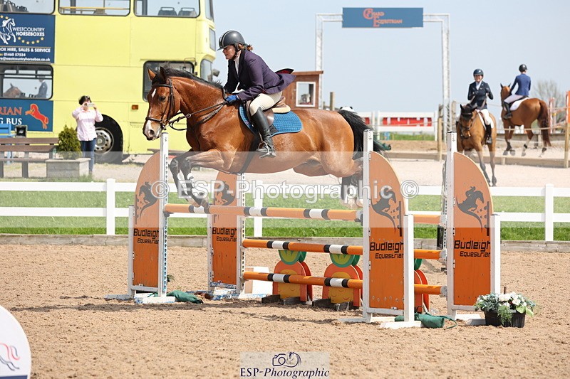 240510A-143606-07736 - Cls 17 1.05m National Am Quali