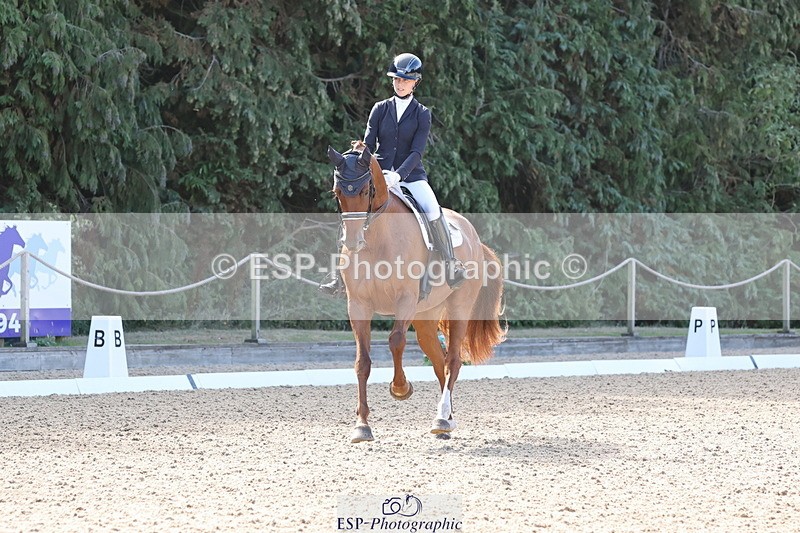 250809A-101133-02529 - 074-Robyn.WalkerSt.Giles.Voila