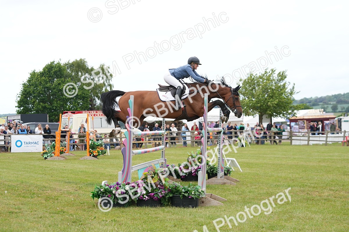 SBM_06374 - Class 202 - National 1.40m Open