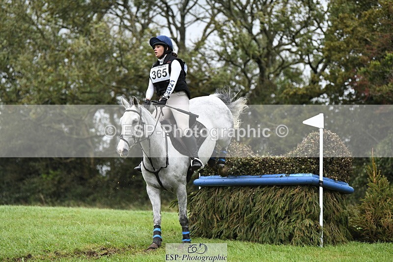 230924A-123103-05475 - 100 XC 12.00 to 13.00