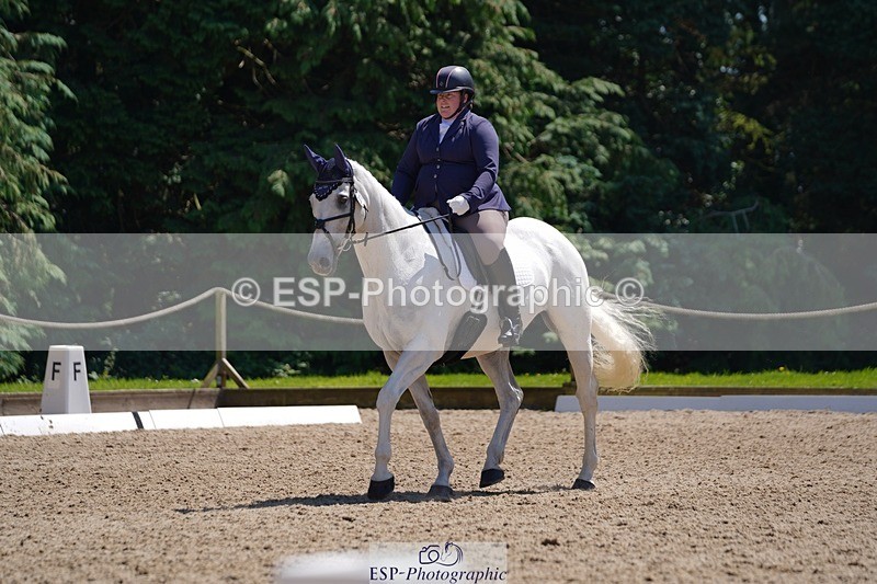 240719-133602-01926 - 201-Joanna_Philp-Darker_shade_of_pale