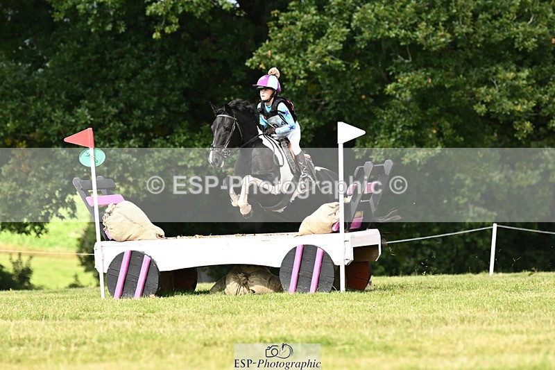 240825X-102431-31080 - 70cm XC 10.00 to 11.00