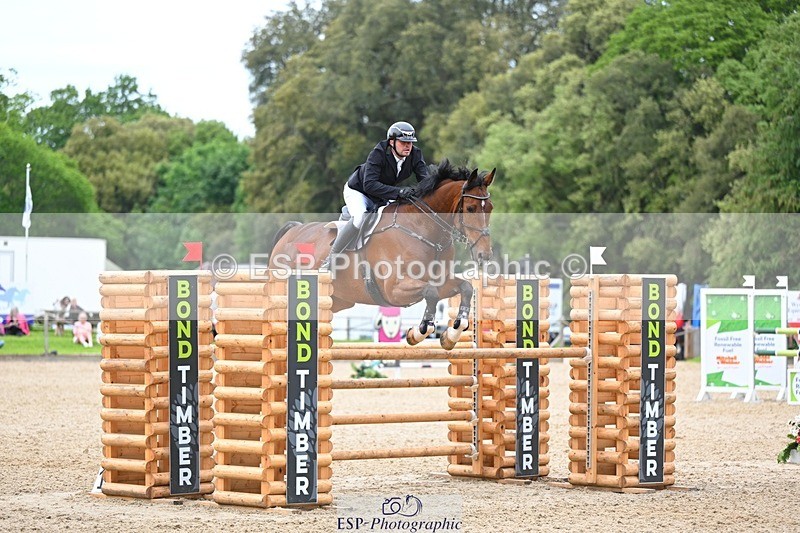 240525-160034-18004 - 547-BWE_NEWTON_DE_JASPER-Adam_Harvey