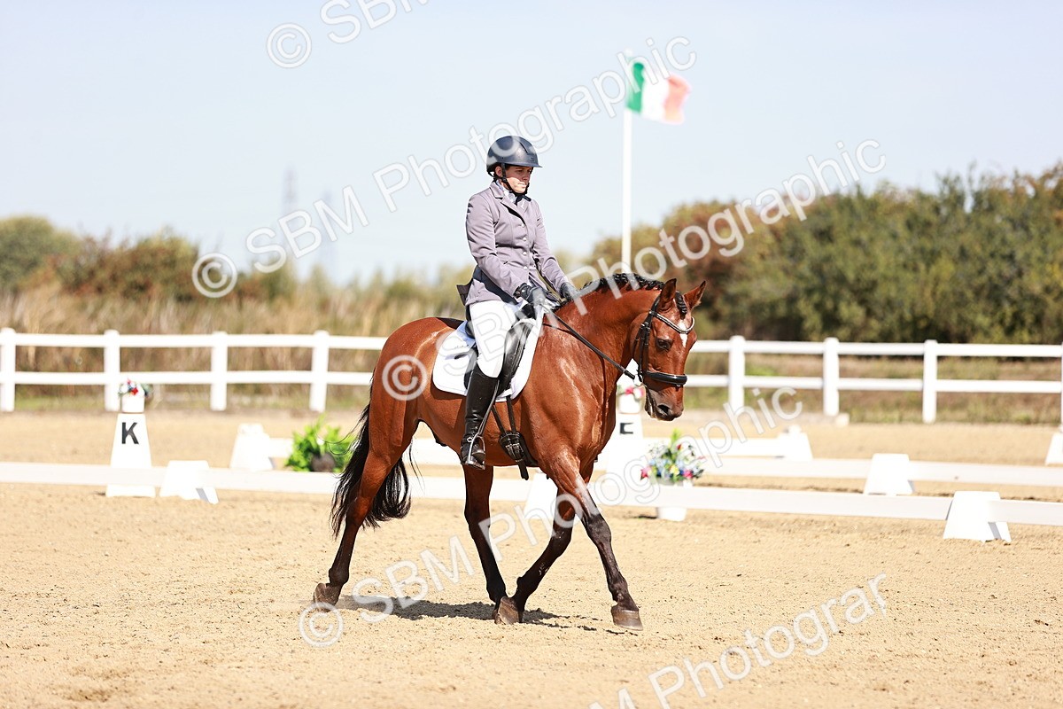 SBM_004493 - Class 12 - Novice 5 - 10.31-11.41