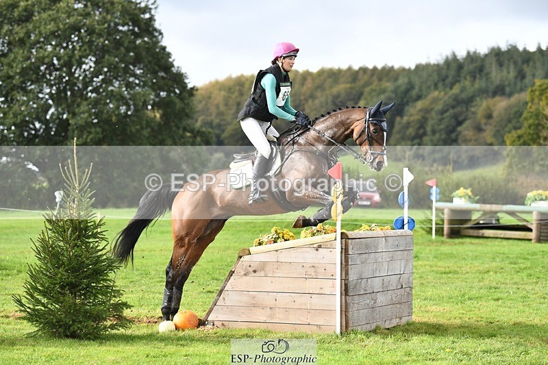 231020-124926-08615 - 065-SIR.HENRY.HALL-Jess.Rimmer-XC