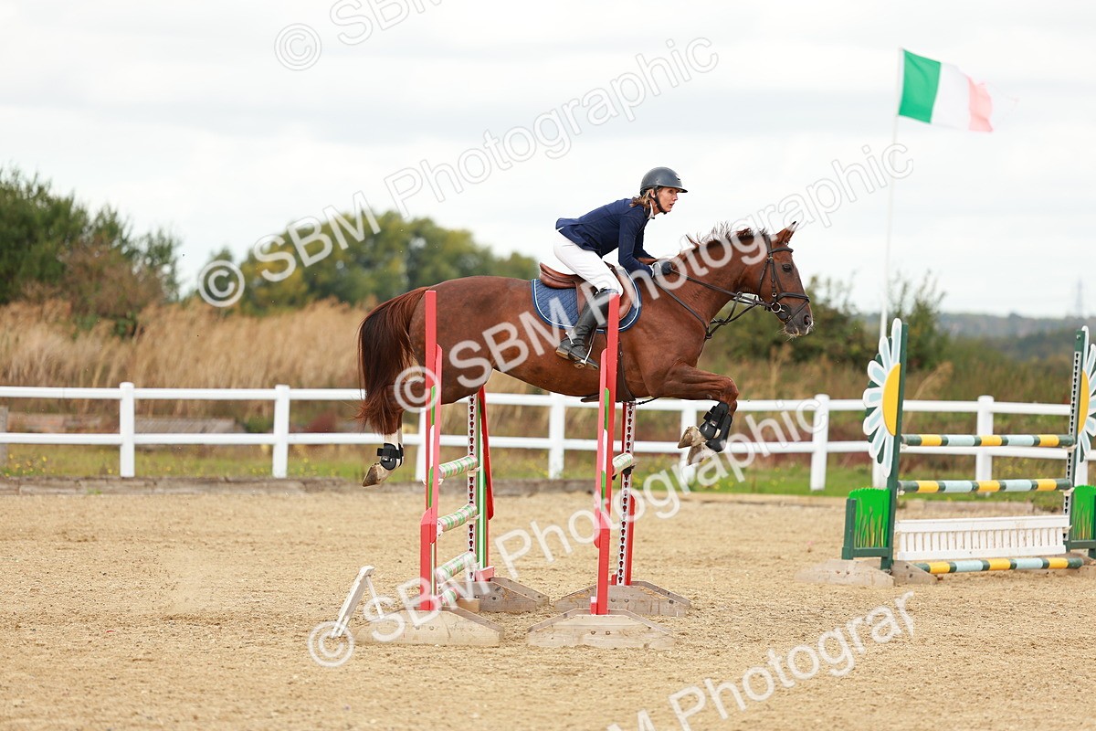 SBM_001415 - Class 4 - Senior Newcomers - 1.10m