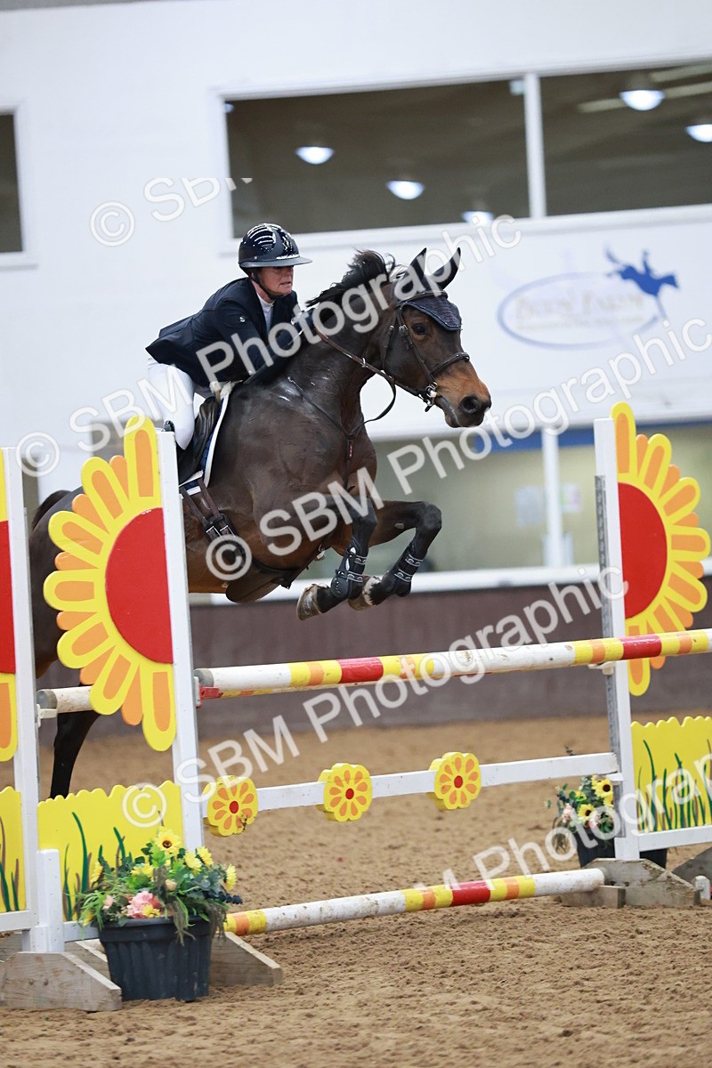 SBM_004103 - Class 11 - Senior Newcomers - 1.10m