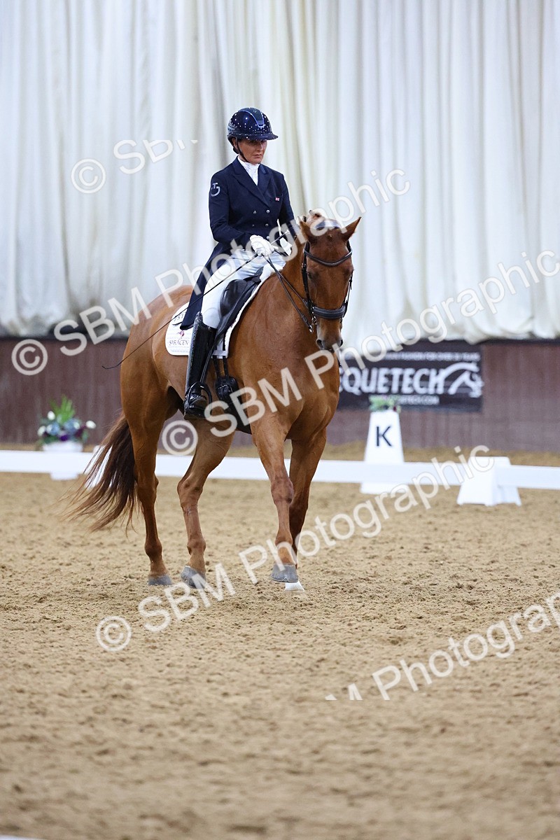 SBM_009804 - Class 14 - FEI Grand Prix - 19.27-20.27