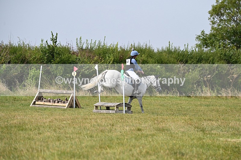WJ6_2142 - 60cm XC Time 13:54 to 14:20
