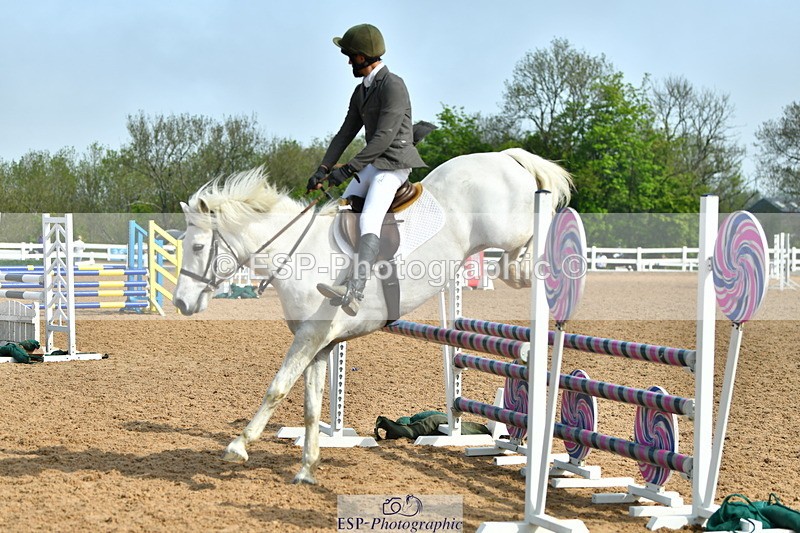 230514A-101338-02198 - Cls 22 Pony Discovery & 90cm Open